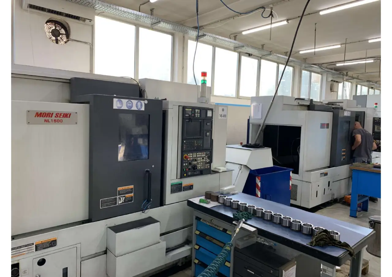 4 M  fabrika_page 0002